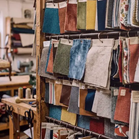 Moos Klee – Polsterung mit traditionellen Techniken